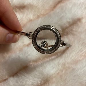 Origami Owl Bangle Locket Bracelet NWOT